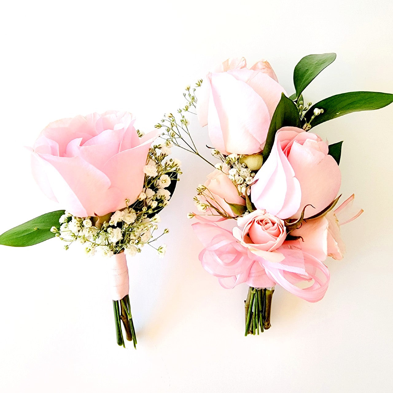 Rose on Hydro Corsage/Wristlet in Lapoint, UT - WEDDINGS & INTERIORS +  FLORAL BY JE DESIGN